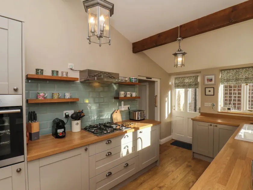 Sixpence Cottage - Image 1
