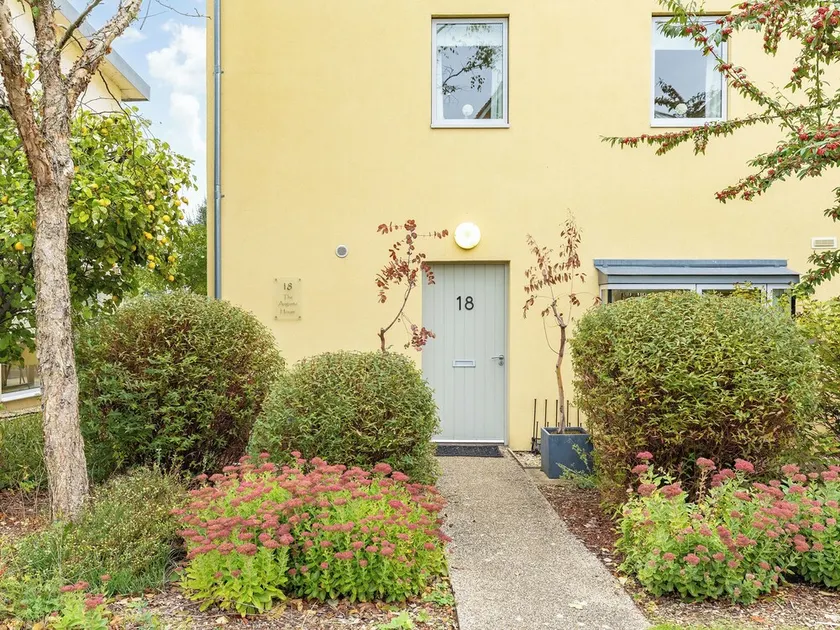 5 værelses bolig i Somerford Keynes - Image 1