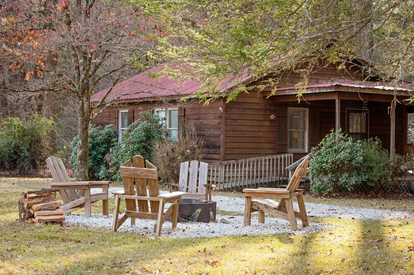 Mill Place Cabin Getaway - Image 1