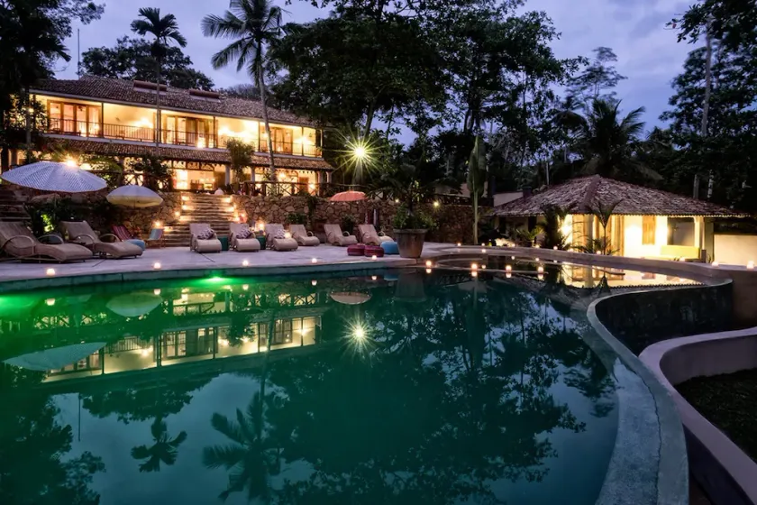 A Sophisticated Spacious Beach Villa With 20 Meter Water Slide - Image 1