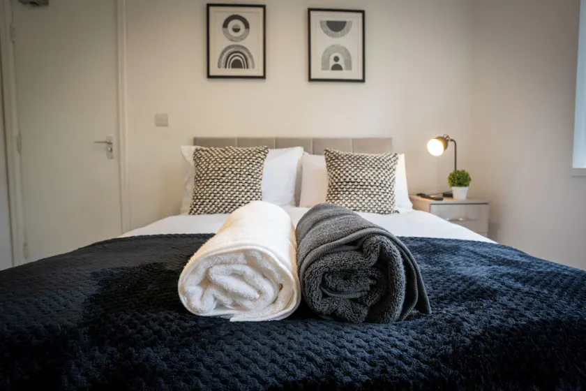 Beckbury House close to the City, 7 mins from QE and Royal Othopedic Hospital, Bham University - Image 1