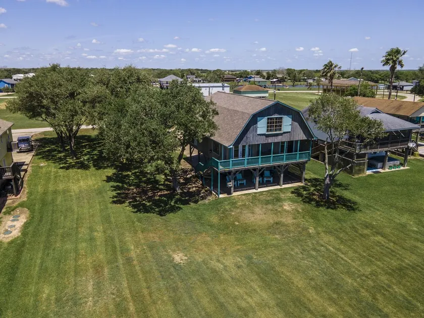 Beautiful Home on Caney Creek w/ Fishing Pier, Hot Tub, Fire Pit - Image 1