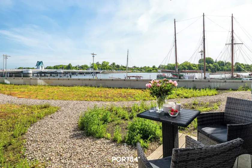 Schleitraum - for 2 people, accessible, terrace, parking - Image 1