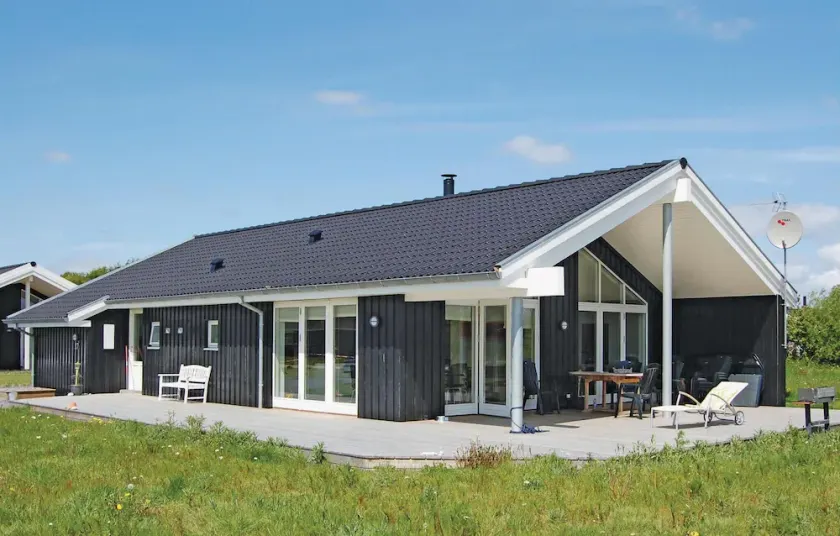 4 bedroom beautiful home in Rudkøbing - Image 1