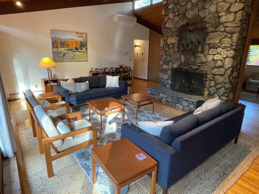 Maison spacieuse, 9BR / 5BA, piscine, à pied de la plage et de la ville. - Image 1