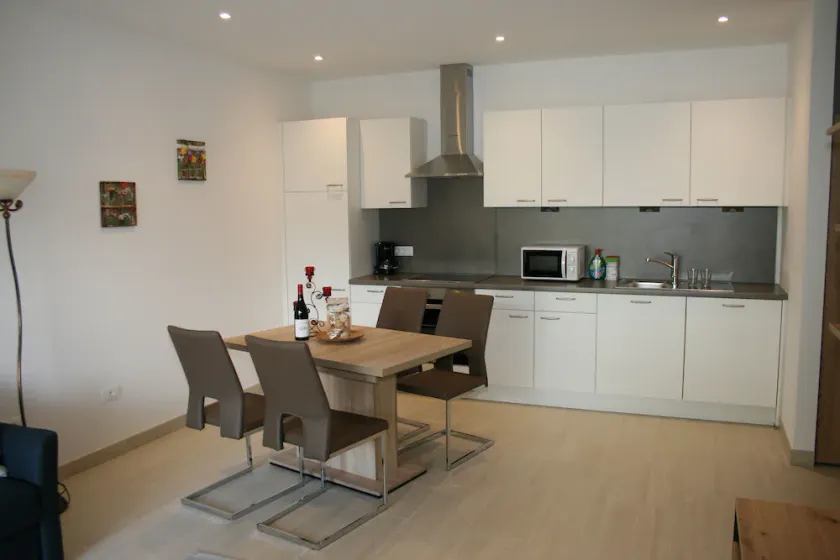 Residence Weinberg 8 - Image 1