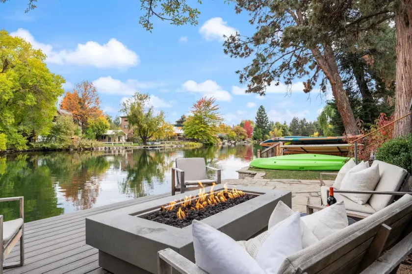 Riverfront LUXE- Private Waterfront Retreat, 4 Fireplaces, Salt Hot Tub, Dock - Image 1