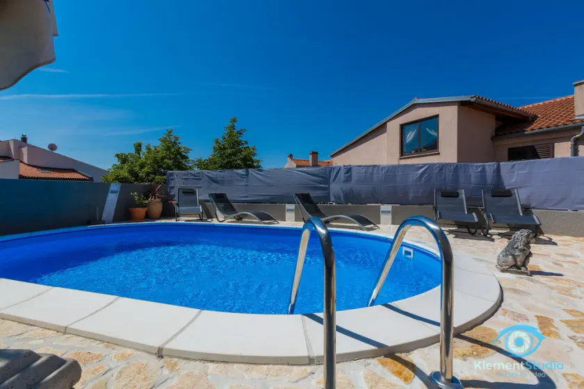 Deluxe apartment with a priceless sea view - Image 1