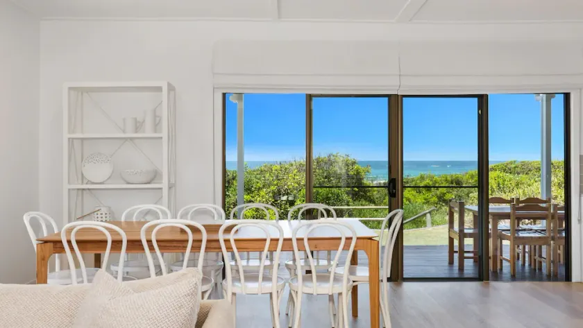 SANDPIPER BEACH FRONT HUS - Image 1