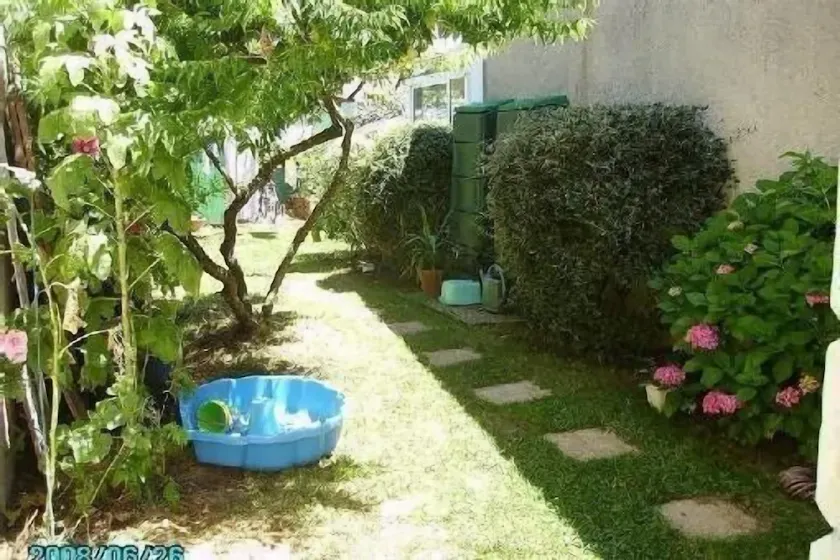 Casa con giardino tranquillo bella area verde centrale 3mn<br>mercato 800m - Image 1