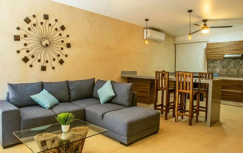 Suite with two bedrooms, fully equipped, terrace and overlooking the gardens - Image 1
