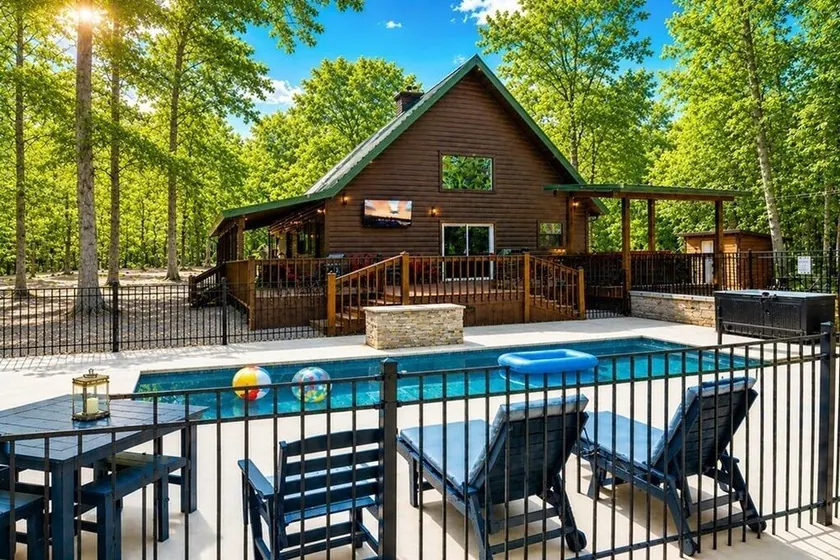 Afsondret Mountain Cabin (3/2) - Hot Tub, Fire Pit, ATV, WiFi, Pet Friendly..more - Image 1