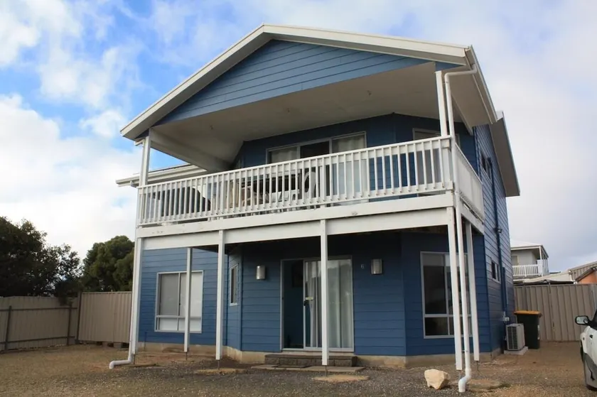 Blue Breeze Marion Bay - Image 1