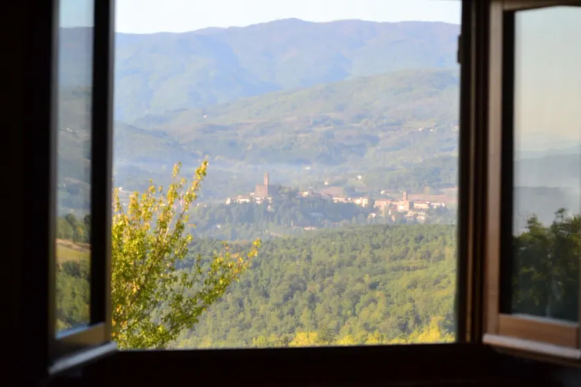 Farmhouse in Tuscany with Pool & Valley Views - Image 1