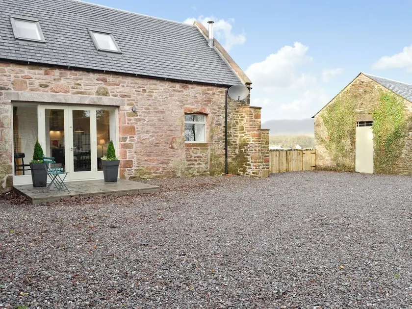 3 bedroom accommodation in Gartocharn, near Drymen - Image 1