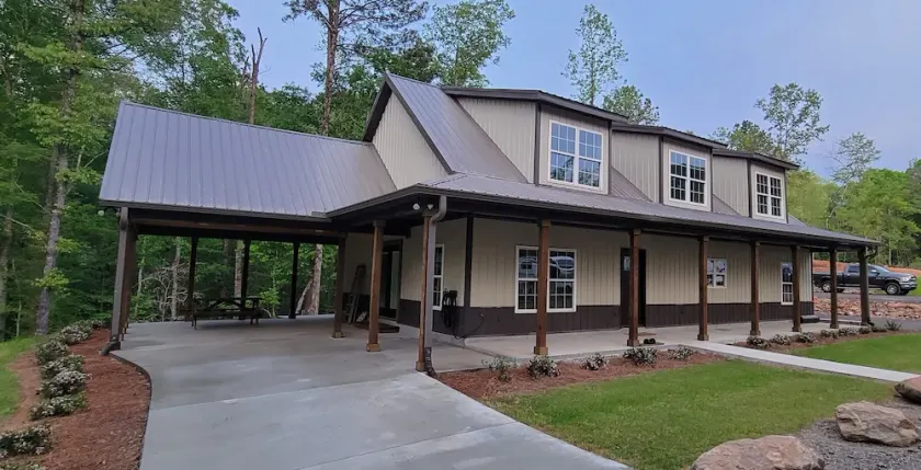 Experience Valley living near the Chattahoochee River - Image 1