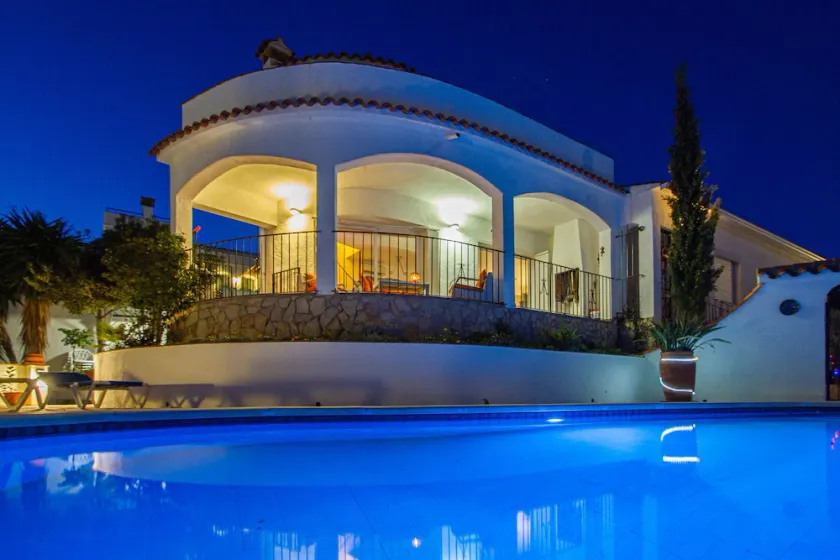 Club Villamar - Vacker villa med stor pool. Vacker havsutsikt från villan och gården ... - Image 1