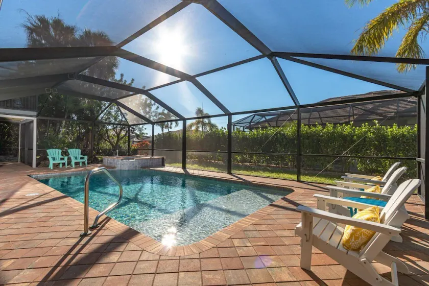 DOGWD1758 - Marco Island 4 Chambre / 3 Salle de bains / Piscine / Spa / Guest Suite - Image 1
