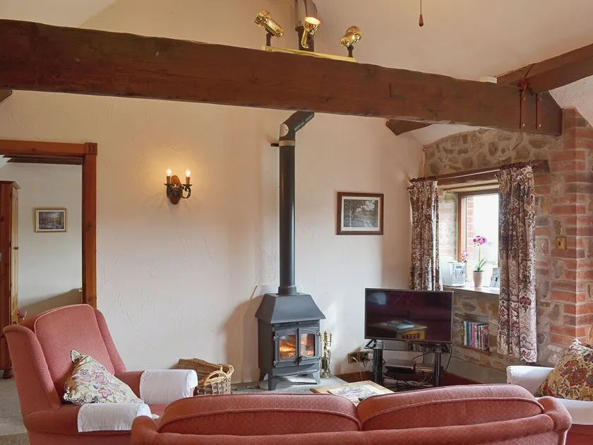 2 bedroom accommodation in Whitwell Farm, Colyford, near Seaton - Image 1