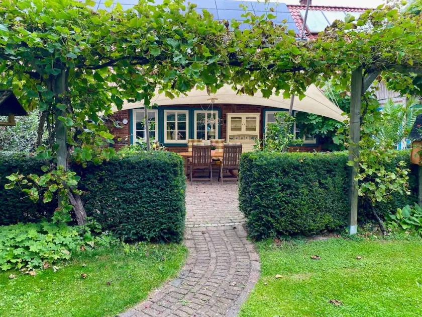Wohlfühlwohnung mit Wintergarten und Terrasse - Image 1