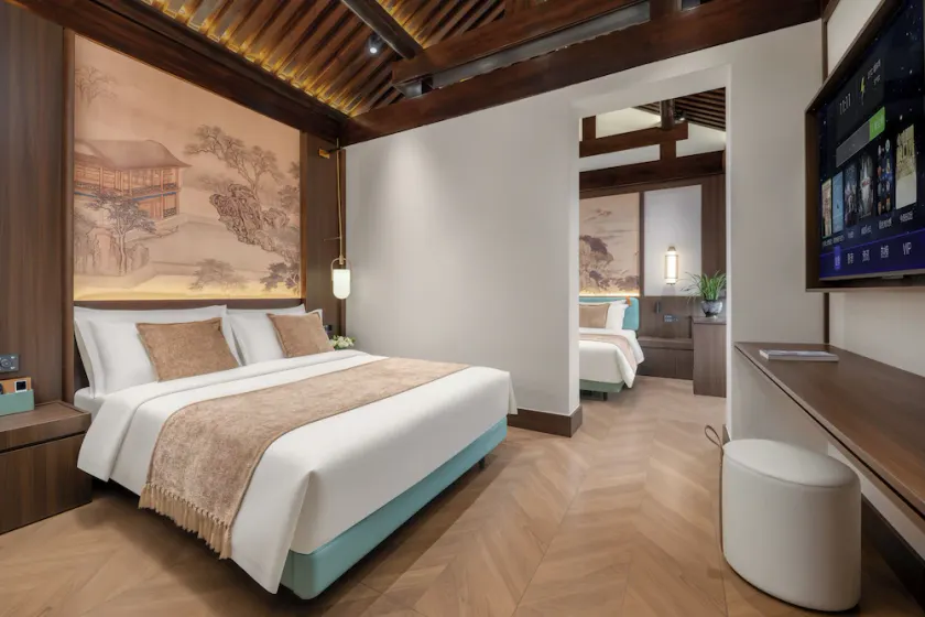 Liuli Tile Courtyard Hotel Houhai Tian Anmen Wangfujing - Image 1