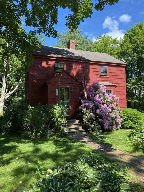 1920’s Cottage in the Heart of York Harbor, walking distance Harbor Beach - Image 1