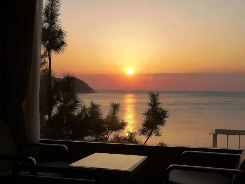Itoen Hotel Toi - Image 1