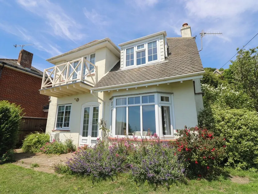 Poppy Cottage - Image 1