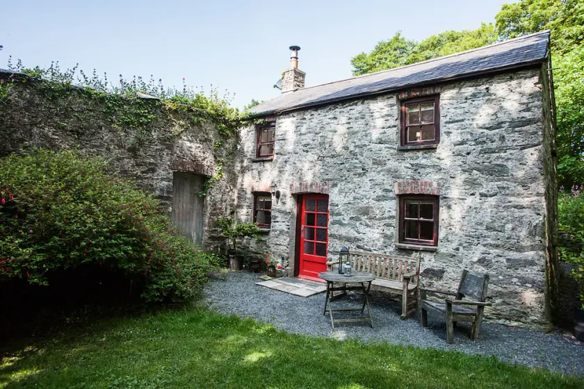 Gamekeeper's -  a cosy fire that sleeps 3 guests  in 1 bedroom - Image 1