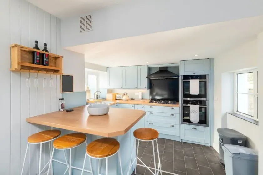 Spacious Cottage Parking nr Saunton Sands - Image 1