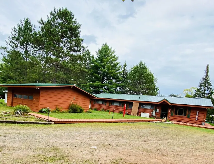 Echo Lake Retreat Relax & Play in the great northwoods! Pier, Utv, Snowmobile. - Image 1