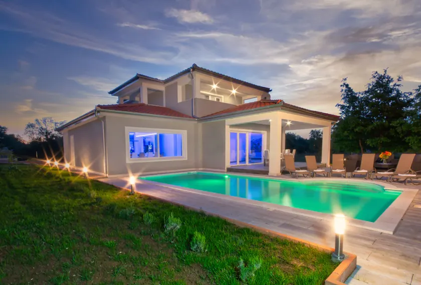Herrlich Gestaltete Villa mit Privatem Pool - Image 1