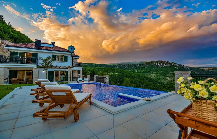 Beautiful Home In Ricice - Image 1