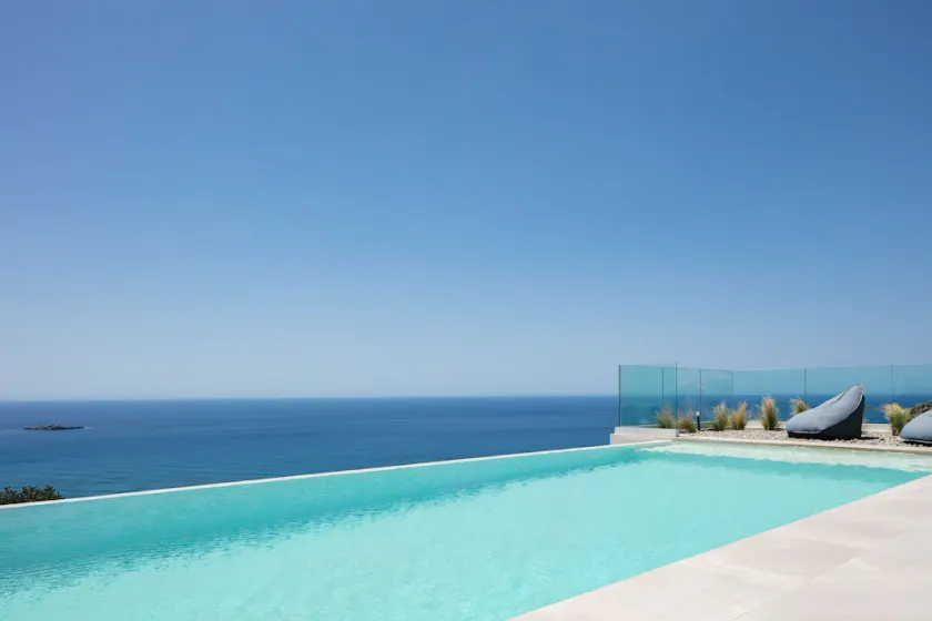 Superb sea views, walking distance to the beach and Paleochora - Image 1