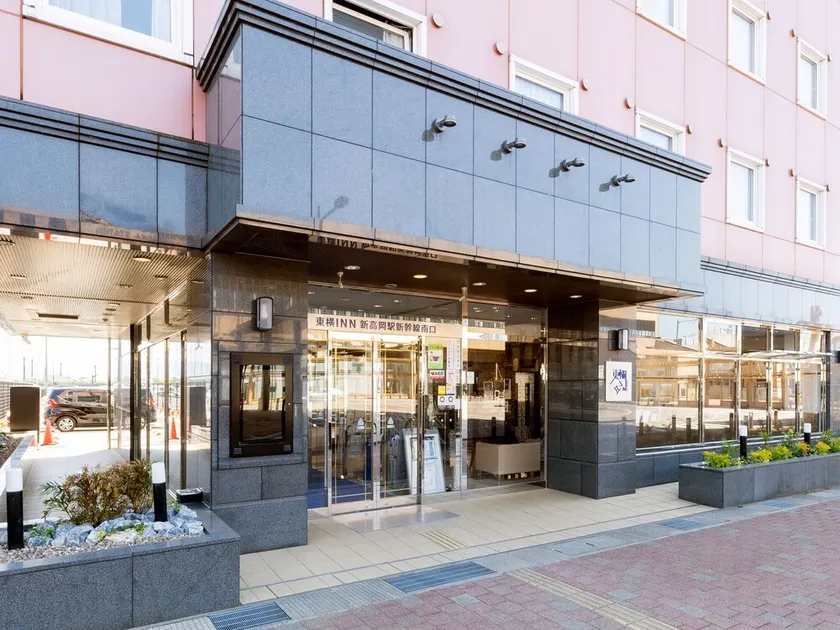 Toyoko Inn Shin takaoka eki Shinkansen Minami guchi - Image 1