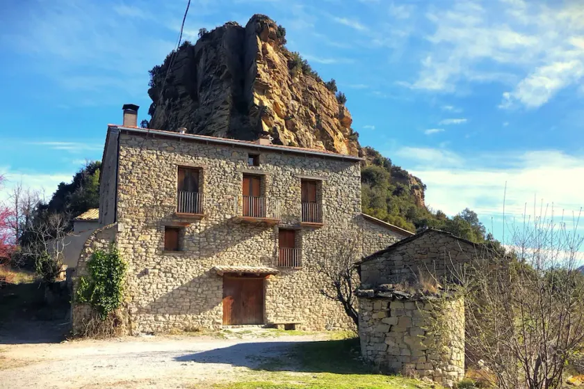 A totally renovated rural design house in the middle of nature. - Image 1