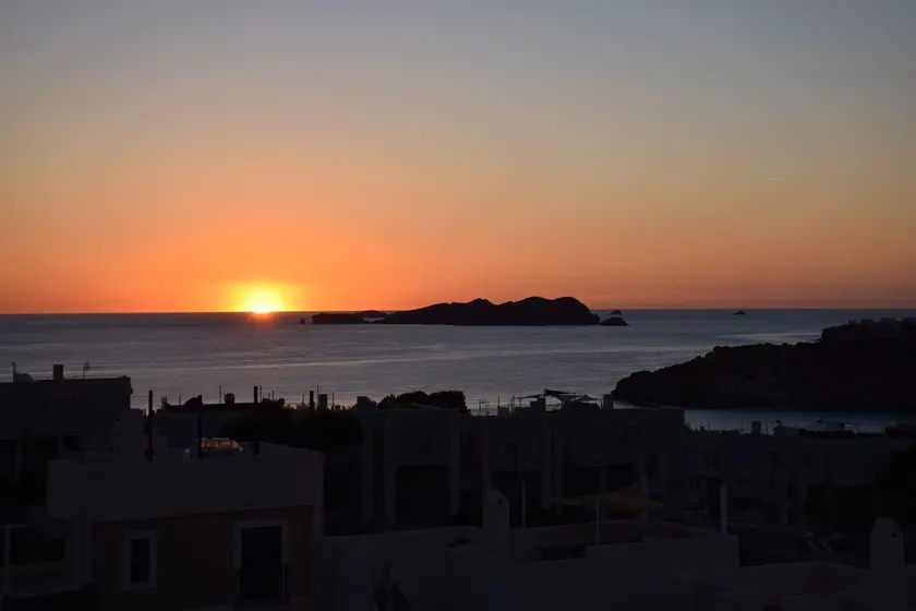 Vues mer & sunset, jardin, spa couvert, 3 chb, pour 6p, piscine, plage 5mn. - Image 1