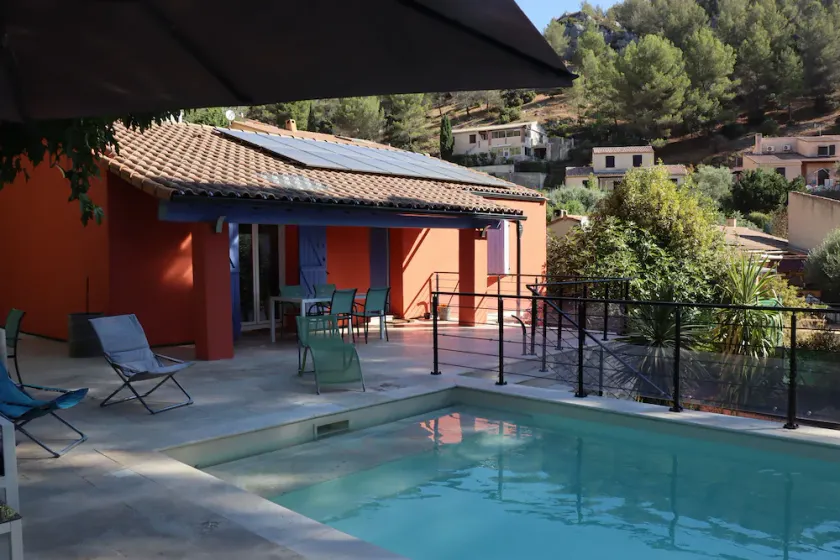 House in the heart of Provence, in Sainte Beaume, ideal for families - Image 1