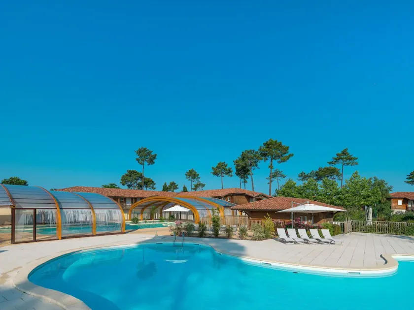 Lovely apartment for 2 guests with WIFI, pool, TV, terrace and pets allowed - Image 1