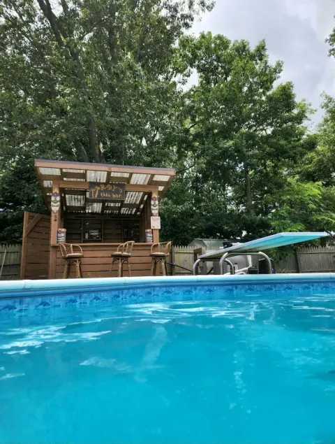 LARGE 5 BEDROOM HOME MINUTES FROM LBI - Image 1
