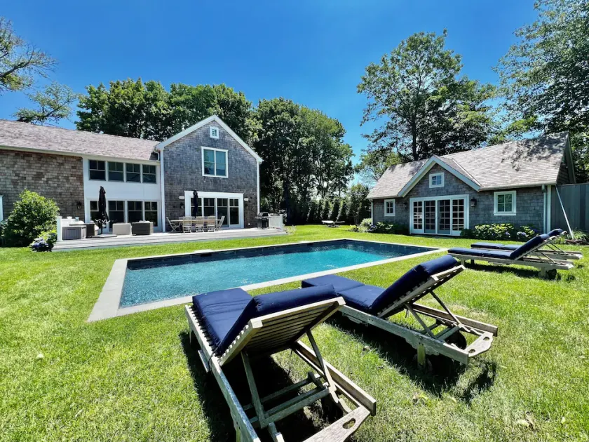 SH Village Luxury with Pool House Spa - Guest Cottage. Walk to Town! - Image 1
