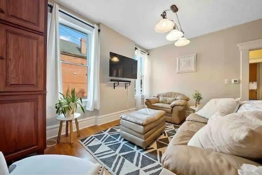 The Village Townhouse - 5 BR - Image 1