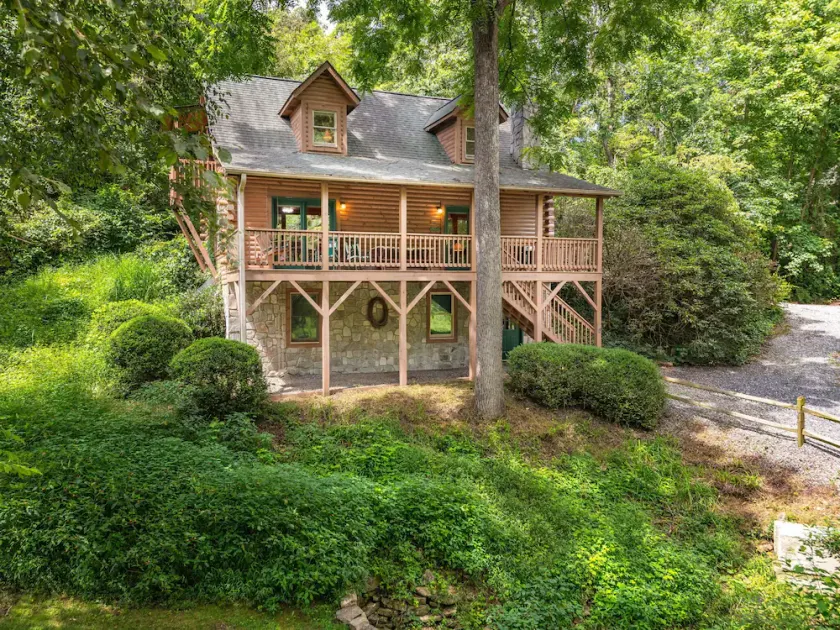 Smukke Acorn Cabin, hund-venlige, 10 min fra Asheville - Image 1