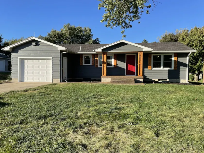 Newly Remodeled Beautiful Home With Perfect Location for Travelers! - Image 1