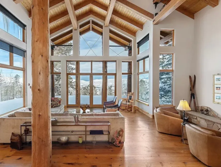 Beautiful home with views - Image 1