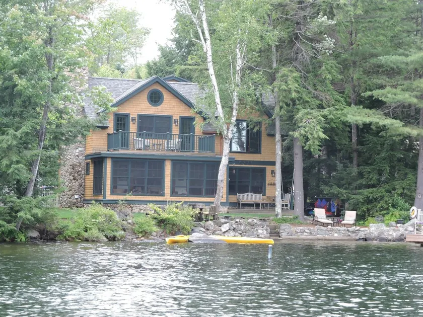 Lake Sunapee Water Front Luxus-Holzhaus, Minuten zu Mnt Sunapee, Schlafmöglichkeiten für 11 - Image 1