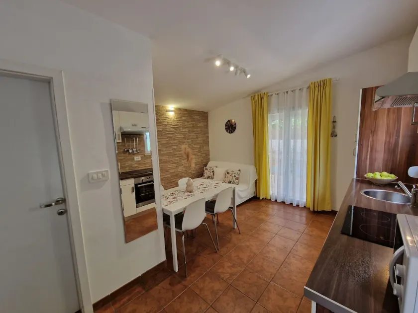 House Petra 1 - Image 1