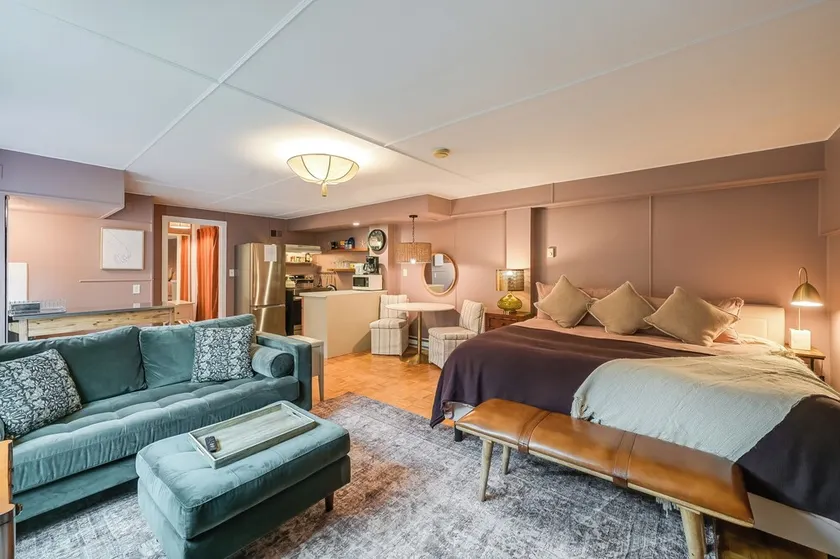 Lovely Studio in Heart of Downtown Mill Valley - Image 1