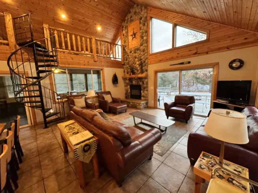 Plats! Castle Rock / WI Dells / Northern Bay, 10 tunnland, 5 sovrum, 2 bad, sovplatser 20 + - Image 1