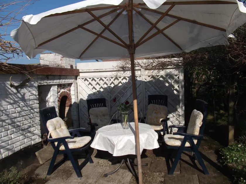Nice bright apartment with garden on the beach and nature reserve - Image 1